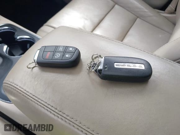 ✅ 2015 Dodge Durango Citadel • VIN: 1C4SDHET1FC702219 • Lot: 42705080. Listed on IAAI with 159,995 mi. Free auction sales archive from the USA and detailed vehicle history report at DreamBid. Image 11.