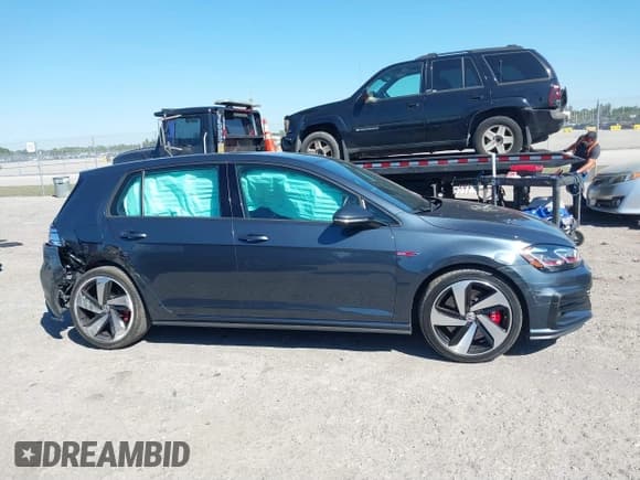 ✅ 2019 Volkswagen Golf GTI S • VIN: 3VW6T7AU1KM027863 • Lot: 41782997. Wystawiony na IAAI z przebiegiem 91 652 mil. Bezpłatny archiwum sprzedaży aukcyjnych z USA i szczegółowy raport historii pojazdu na DreamBid. Zdjęcie 6.