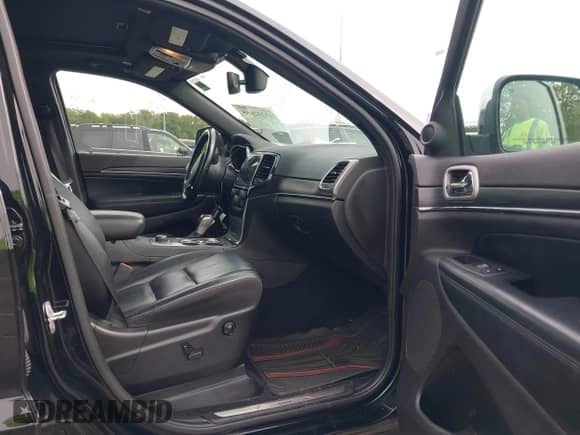 2020 Jeep Grand Cherokee Limited with VIN 1C4RJFBG9LC397065, listed as a IAAI auction lot 43332655 with 71,349 mi miles and . Bid and sale history available at DreamBid. Image 5.