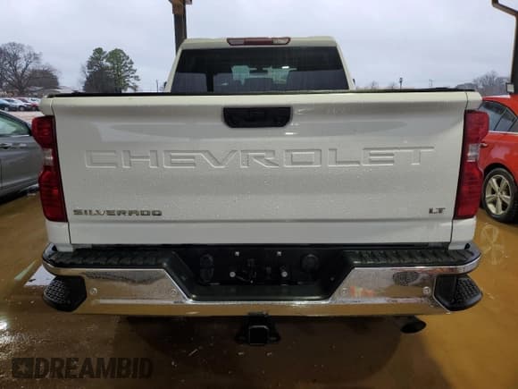 ✅ 2023 Chevrolet Silverado 2500HD • VIN: 2GC1YNE72P1731303 • Lot: 45006775. Wystawiony na Copart z przebiegiem 17 931 mil. Bezpłatny archiwum sprzedaży aukcyjnych z USA i szczegółowy raport historii pojazdu na DreamBid. Zdjęcie 6.