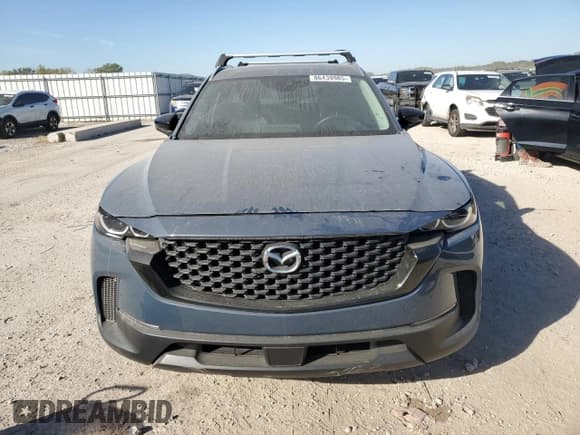 ✅ 2024 Mazda CX-50 S Preferred • VIN: 7MMVABBM3RN243266 • Лот: 86439985. Опубликован ранее на Copart с пробегом 27 899 миль. Бесплатный доступ к архиву аукционных продаж из США и подробный отчёт об истории автомобиля на DreamBid. Изображение 5.