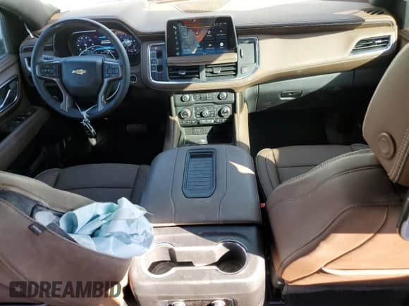 2024 Chevrolet Tahoe High Country с VIN 1GNSKTKL5RR236459, выставлен на аукционе Copart как лот 74079404 с пробегом 9 334 миль миль и Списание • Salvage title. История ставок и продаж доступна на DreamBid. Изображение 8.