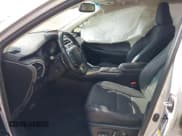 ✅ 2018 Lexus NX 300 • VIN: JTJYARBZ9J2098366 • Lot: 43286508. Wystawiony na IAAI z przebiegiem 132 290 mil. Bezpłatny archiwum sprzedaży aukcyjnych z USA i szczegółowy raport historii pojazdu na DreamBid. Zdjęcie 5.