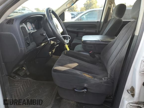 ✅ 2003 Dodge 1500 ST • VIN: 1D7HA18Z93J509145 • Лот: 85782815. Опубликован ранее на Copart с пробегом 223 835 миль. Бесплатный доступ к архиву аукционных продаж из США и подробный отчёт об истории автомобиля на DreamBid. Изображение 7.