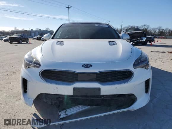 ✅ 2018 Kia Stinger Premium • VIN: KNAE25LA8J6033664 • Lot: 89204695. Listed on Copart with 75,691 mi. Free auction sales archive from the USA and detailed vehicle history report at DreamBid. Image 5.