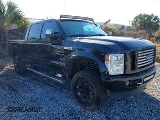 ✅ 2010 Ford F-250 XL • VIN: 1FTSW2BY7AEB10862 • Lot: 38815788. Wystawiony na IAAI z przebiegiem 228 990 mil. Bezpłatny archiwum sprzedaży aukcyjnych z USA i szczegółowy raport historii pojazdu na DreamBid. Zdjęcie 1.