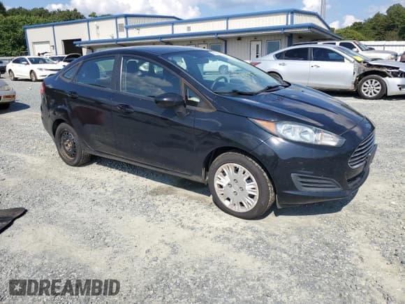✅ 2016 Ford Fiesta S • VIN: 3FADP4AJ5GM113919 • Lot: 69245585. Wystawiony na Copart z przebiegiem 219 918 mil. Bezpłatny archiwum sprzedaży aukcyjnych z USA i szczegółowy raport historii pojazdu na DreamBid. Zdjęcie 4.
