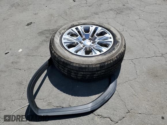 ✅ 2020 GMC Sierra 1500 Denali • VIN: 3GTP8FED6LG300695 • Lot: 80742095. Listed on Copart with 72,661 mi. Free auction sales archive from the USA and detailed vehicle history report at DreamBid. Image 12.