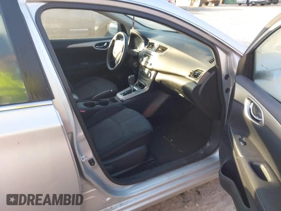 ✅ 2014 Nissan Sentra S • VIN: 1N4AB7AP0EN854893 • Lot: 42522429. Listed on IAAI with 168,595 mi. Free auction sales archive from the USA and detailed vehicle history report at DreamBid. Image 5.