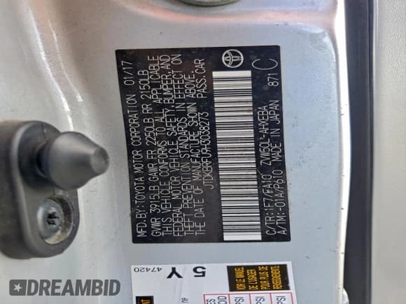 ✅ 2017 Toyota Prius Two • VIN: JTDKBRFU9H3038273 • Лот: 94161175. Опубликован ранее на Copart с пробегом 98 697 миль. Бесплатный доступ к архиву аукционных продаж из США и подробный отчёт об истории автомобиля на DreamBid. Изображение 13.