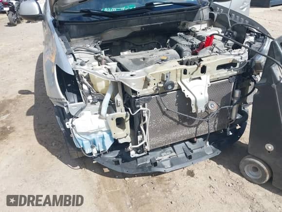 2013 Mitsubishi Outlander SE with VIN 4A4AR4AU3DE002006, listed as a IAAI auction lot 43009482 with 212,901 mi miles and . Bid and sale history available at DreamBid. Image 6.