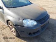 ✅ 2008 Volkswagen Jetta SE • VIN: 3VWRZ71K48M014558 • Lot: 41685615. Wystawiony na IAAI z przebiegiem Nie podano. Bezpłatny archiwum sprzedaży aukcyjnych z USA i szczegółowy raport historii pojazdu na DreamBid. Zdjęcie 6.