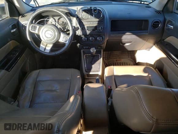 ✅ 2011 Jeep Patriot Latitude X • VIN: 1J4NF4GB9BD109095 • Lot: 44714885. Listed on Copart with 175,532 mi. Free auction sales archive from the USA and detailed vehicle history report at DreamBid. Image 8.