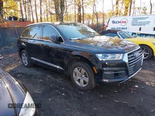 ✅ 2017 Audi Q7 Premium • VIN: WA1AHAF71HD039489 • Lot: 40889580. Wystawiony na IAAI z przebiegiem 180 179 mil. Bezpłatny archiwum sprzedaży aukcyjnych z USA i szczegółowy raport historii pojazdu na DreamBid. Zdjęcie 1.