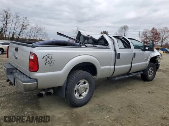 ✅ 2011 Ford F-250 Lariat • VIN: 1FT7W2BT4BEB40929 • Lot: 92070495. Listed on Copart with Not provided. Free auction sales archive from the USA and detailed vehicle history report at DreamBid. Image 3.