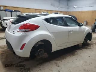 ✅ 2015 Hyundai Veloster • VIN: KMHTC6AD7FU221195 • Lot: 79975514. Wystawiony na Copart z przebiegiem 130 703 mil. Bezpłatny archiwum sprzedaży aukcyjnych z USA i szczegółowy raport historii pojazdu na DreamBid. Zdjęcie 3.