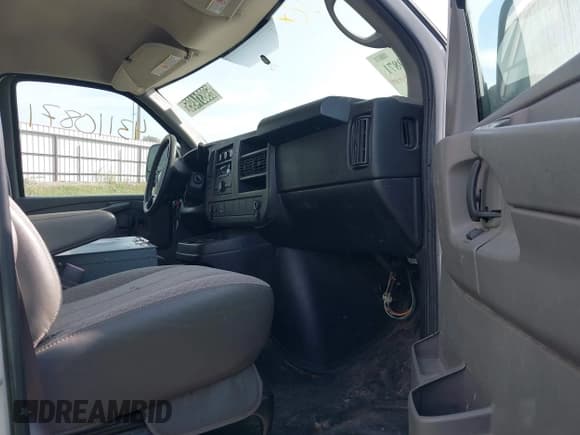 ✅ 2012 Chevrolet Express Cargo • VIN: 1GCWGFCA5C1179406 • Lot: 43110871. Listed on IAAI with 202,853 mi. Free auction sales archive from the USA and detailed vehicle history report at DreamBid. Image 5.