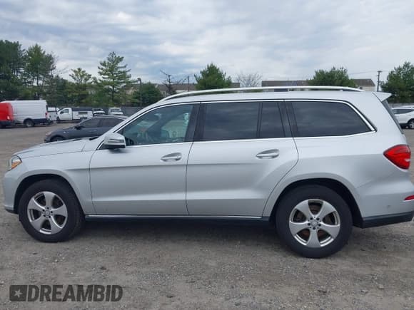 ✅ 2017 Mercedes-Benz GLS 450 • VIN: 4JGDF6EE8HA832064 • Lot: 42016947. Listed on IAAI with 141,574 mi. Free auction sales archive from the USA and detailed vehicle history report at DreamBid. Image 14.