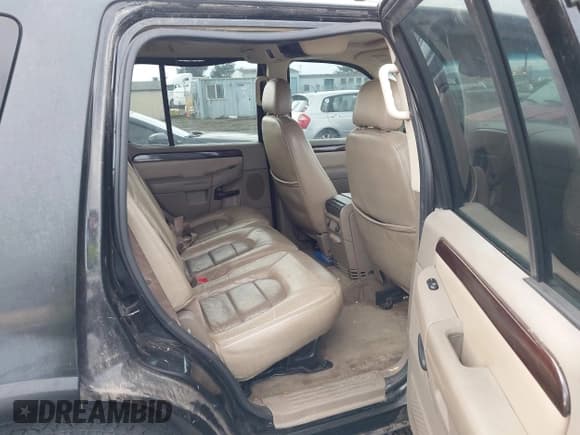 ✅ 2003 Ford Explorer Limited • VIN: 1FMDU75W03ZB02289 • Лот: 43734761. Опубликован ранее на IAAI с пробегом 245 915 миль. Бесплатный доступ к архиву аукционных продаж из США и подробный отчёт об истории автомобиля на DreamBid. Изображение 8.