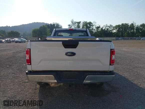 ✅ 2019 Ford F-150 XL • VIN: 1FTMF1CB2KKF00011 • Lot: 42923871. Listed on IAAI with 63,848 mi. Free auction sales archive from the USA and detailed vehicle history report at DreamBid. Image 16.