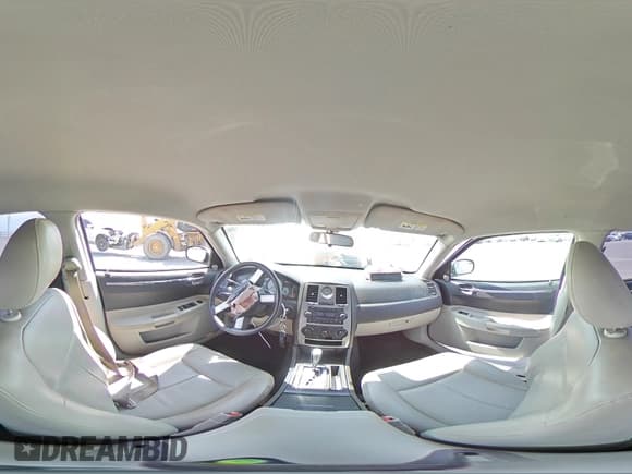 ✅ 2007 Chrysler 300 Limited • VIN: 2C3KA53G97H632761 • Lot: 53720663. Wystawiony na Copart z przebiegiem 105 571 mil. Bezpłatny archiwum sprzedaży aukcyjnych z USA i szczegółowy raport historii pojazdu na DreamBid. Zdjęcie 12.