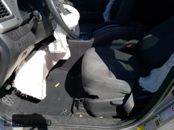 ✅ 2017 Toyota Highlander Hybrid LE • VIN: 5TDBGRFH9HS033609 • Лот: 45735973. Опубликован ранее на Copart с пробегом 339 147 миль. Бесплатный доступ к архиву аукционных продаж из США и подробный отчёт об истории автомобиля на DreamBid. Изображение 7.