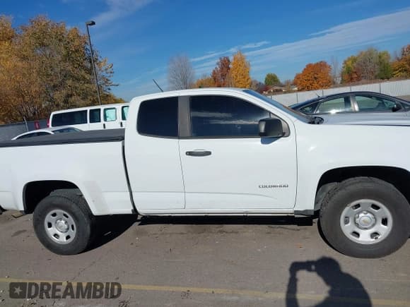 ✅ 2018 Chevrolet Colorado 2WD Work Truck • VIN: 1GCHSBEA2J1320765 • Лот: 43677702. Опубликован ранее на IAAI с пробегом 187 857 миль. Бесплатный доступ к архиву аукционных продаж из США и подробный отчёт об истории автомобиля на DreamBid. Изображение 13.