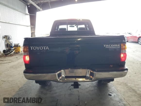 ✅ 2002 Toyota Tacoma PreRunner • VIN: 5TESN92N82Z038215 • Lot: 80173315. Listed on Copart with 108,709 mi. Free auction sales archive from the USA and detailed vehicle history report at DreamBid. Image 6.