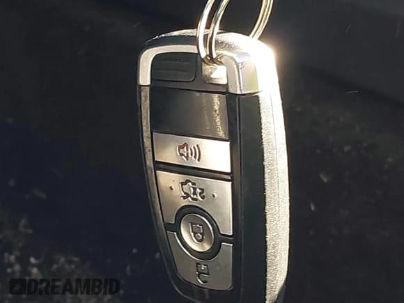 ✅ 2019 Ford Fusion S • VIN: 3FA6P0G70KR160235 • Лот: 43280903. Опубликован ранее на IAAI с пробегом 103 312 миль. Бесплатный доступ к архиву аукционных продаж из США и подробный отчёт об истории автомобиля на DreamBid. Изображение 11.