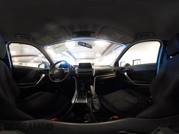 ✅ 2018 Mitsubishi Eclipse Cross LE • VIN: JA4AT4AA9JZ069268 • Lot: 41941695. Wystawiony na IAAI z przebiegiem 52 320 mil. Bezpłatny archiwum sprzedaży aukcyjnych z USA i szczegółowy raport historii pojazdu na DreamBid. Zdjęcie 18.