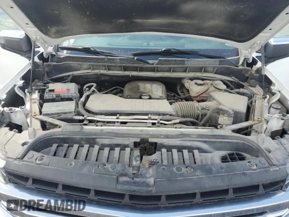 ✅ 2019 Chevrolet Silverado 1500 LT • VIN: 1GCPYDEK9KZ376218 • Lot: 71542125. Wystawiony na Copart z przebiegiem 187 661 mil. Bezpłatny archiwum sprzedaży aukcyjnych z USA i szczegółowy raport historii pojazdu na DreamBid. Zdjęcie 11.