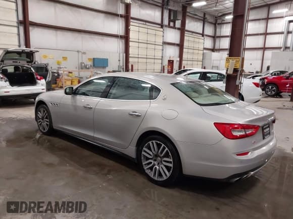 ✅ 2015 Maserati Quattroporte S Q4 • VIN: ZAM56RRA9F1131009 • Лот: 41632708. Опубликован ранее на IAAI с пробегом 83 020 миль. Бесплатный доступ к архиву аукционных продаж из США и подробный отчёт об истории автомобиля на DreamBid. Изображение 3.