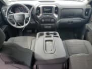 ✅ 2019 Chevrolet Silverado 1500 Custom Trail Boss • VIN: 1GCPYCEF7KZ240294 • Lot: 65943354. Wystawiony na Copart z przebiegiem 35 152 mil. Bezpłatny archiwum sprzedaży aukcyjnych z USA i szczegółowy raport historii pojazdu na DreamBid. Zdjęcie 8.