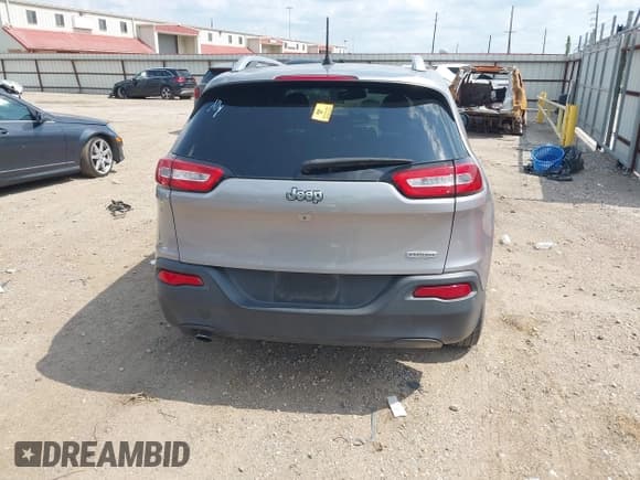 ✅ 2018 Jeep Cherokee Latitude • VIN: 1C4PJLCB6JD566636 • Лот: 42946155. Опубликован ранее на IAAI с пробегом Не указан. Бесплатный доступ к архиву аукционных продаж из США и подробный отчёт об истории автомобиля на DreamBid. Изображение 16.