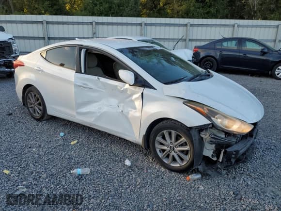 ✅ 2016 Hyundai Elantra SE • VIN: 5NPDH4AE4GH721284 • Lot: 87049115. Listed on Copart with 142,187 mi. Free auction sales archive from the USA and detailed vehicle history report at DreamBid. Image 4.