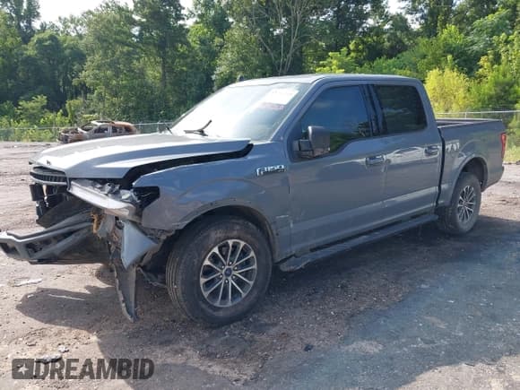 ✅ 2020 Ford F-150 XL • VIN: 1FTEW1EP8LKD07408 • Lot: 42676260. Wystawiony na IAAI z przebiegiem 134 750 mil. Bezpłatny archiwum sprzedaży aukcyjnych z USA i szczegółowy raport historii pojazdu na DreamBid. Zdjęcie 2.