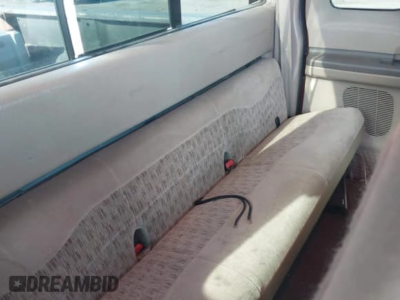 ✅ 1999 Ford F-250 XL • VIN: 1FTNX21F9XED80808 • Lot: 42694211. Listed on IAAI with 286,291 mi. Free auction sales archive from the USA and detailed vehicle history report at DreamBid. Image 8.