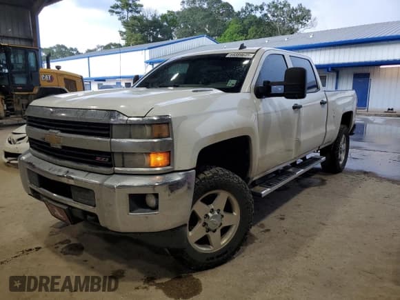 ✅ 2015 Chevrolet Silverado 2500HD LT • VIN: 1GC1KVE87FF186376 • Лот: 69389645. Опубликован ранее на Copart с пробегом 272 351 миль. Бесплатный доступ к архиву аукционных продаж из США и подробный отчёт об истории автомобиля на DreamBid. Изображение 1.