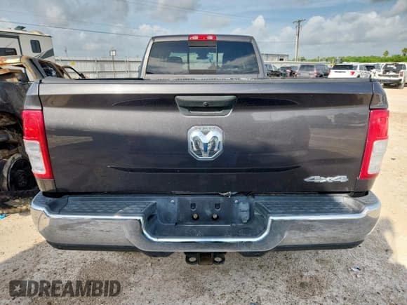 ✅ 2020 Ram 3500 Tradesman • VIN: 3C63RRGL7LG216135 • Lot: 64373255. Wystawiony na Copart z przebiegiem 82 729 mil. Bezpłatny archiwum sprzedaży aukcyjnych z USA i szczegółowy raport historii pojazdu na DreamBid. Zdjęcie 6.
