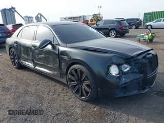 ✅ 2018 Bentley Flying Spur • VIN: SCBEC9ZA2JC070647 • Lot: 43317964. Wystawiony na IAAI z przebiegiem 60 360 mil. Bezpłatny archiwum sprzedaży aukcyjnych z USA i szczegółowy raport historii pojazdu na DreamBid. Zdjęcie 1.