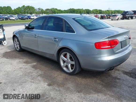 ✅ 2010 Audi A4 Premium Plus • VIN: WAUFFAFL4AN068853 • Lot: 42732585. Listed on IAAI with 119,245 mi. Free auction sales archive from the USA and detailed vehicle history report at DreamBid. Image 3.