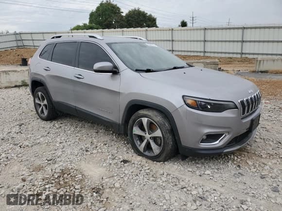 ✅ 2020 Jeep Cherokee Limited • VIN: 1C4PJLDB2LD524806 • Lot: 85847975. Listed on Copart with 91,362 mi. Free auction sales archive from the USA and detailed vehicle history report at DreamBid. Image 4.