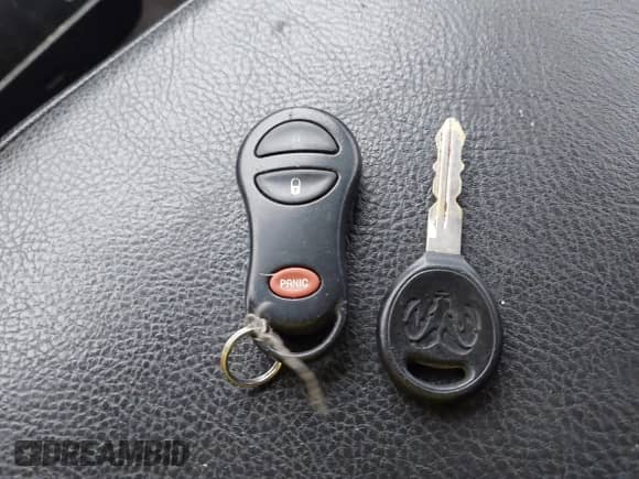 2004 Dodge 3500 ST with VIN 3D7LU38C64G117736, listed as a IAAI auction lot 42058492 with 229,102 mi miles and . Bid and sale history available at DreamBid. Image 11.