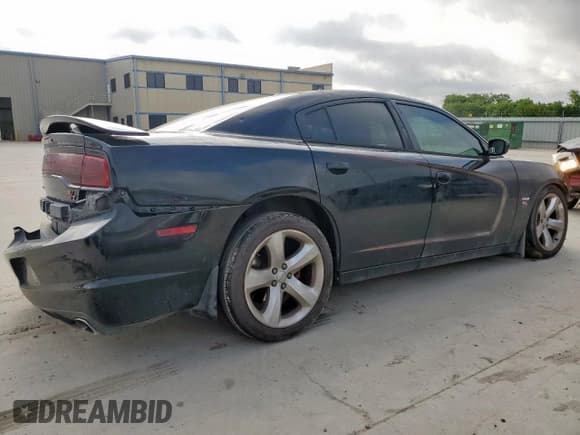 ✅ 2011 Dodge Charger Mopar 11 • VIN: 2B3CL5CT3BH610093 • Лот: 61649095. Опубликован ранее на Copart с пробегом 233 963 миль. Бесплатный доступ к архиву аукционных продаж из США и подробный отчёт об истории автомобиля на DreamBid. Изображение 3.