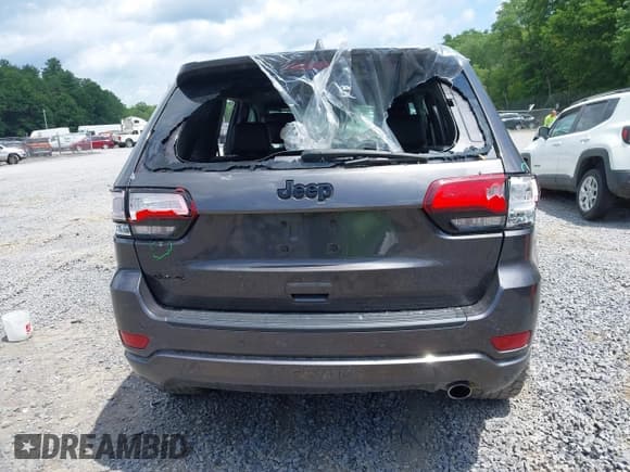 ✅ 2020 Jeep Grand Cherokee Laredo E • VIN: 1C4RJFAG3LC222232 • Lot: 42636691. Listed on IAAI with 94,553 mi. Free auction sales archive from the USA and detailed vehicle history report at DreamBid. Image 16.