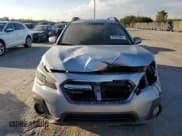 ✅ 2018 Subaru Outback Limited • VIN: 4S4BSANC0J3311158 • Lot: 81942965. Listed on Copart with 85,979 mi. Free auction sales archive from the USA and detailed vehicle history report at DreamBid. Image 5.