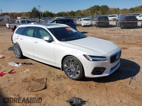✅ 2019 Volvo V90 R-Design • VIN: YV1102GM5K1087071 • Lot: 43591185. Listed on IAAI with 17,685 mi. Free auction sales archive from the USA and detailed vehicle history report at DreamBid. Image 1.
