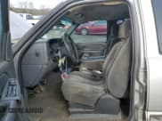 ✅ 2005 Chevrolet Silverado 1500 Z71 • VIN: 2GCEK13T951299639 • Лот: 44237764. Опубликован ранее на Copart с пробегом 279 685 миль. Бесплатный доступ к архиву аукционных продаж из США и подробный отчёт об истории автомобиля на DreamBid. Изображение 7.