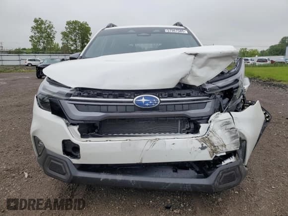 ✅ 2025 Subaru Forester Limited • VIN: JF2SLDNC6SH403075 • Лот: 57967585. Опубликован ранее на Copart с пробегом 12 612 миль. Бесплатный доступ к архиву аукционных продаж из США и подробный отчёт об истории автомобиля на DreamBid. Изображение 5.