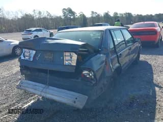 ✅ 1995 Volvo 900 • VIN: YV1JS8314S1209962 • Lot: 41750021. Wystawiony na IAAI z przebiegiem 202 921 mil. Bezpłatny archiwum sprzedaży aukcyjnych z USA i szczegółowy raport historii pojazdu na DreamBid. Zdjęcie 4.